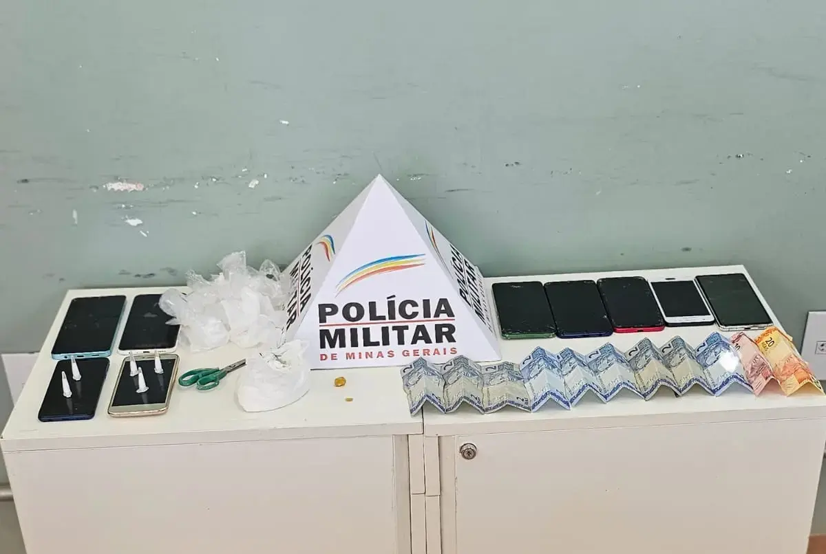 PM prende bando em residência usada como "boca de fumo" na zona sul