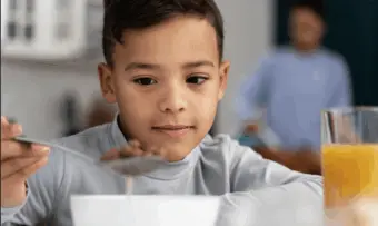 Lei autoriza aluno celíaco a levar seu alimento para escola em Poços