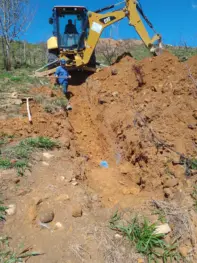 Rompimento de tubulação deixa bairros de Poços sem água nesta terça-feira