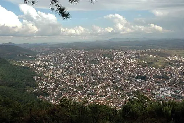 Município de Poços de Caldas foi formado em cima da cratera de um vulcão extinto, oportunizando a ocorrência de minerais raros - Arquivo ALMGFoto: Lia Priscila